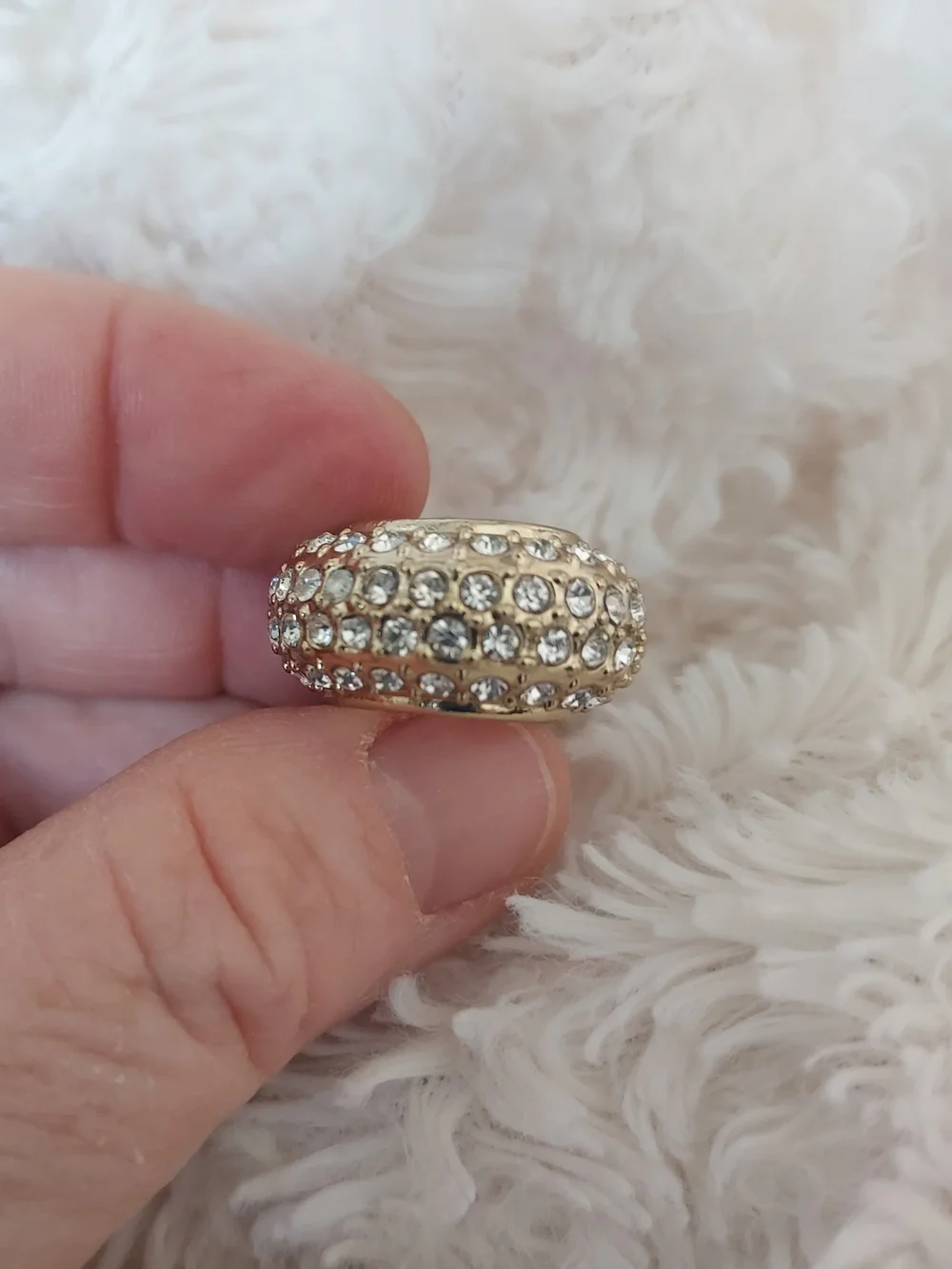 Godiva Gold Tone Crystal Rhinestone Pave Dome Sliding Scarf Holder Ring Charm